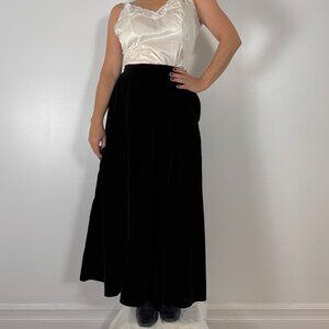 Vintage EDIE JOHNE Black Velvet Maxi Skirt - Size S/M